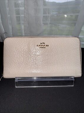 Coach Pebbled Leather Zip Wallet in Taupe